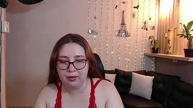 chloe prg online show from March 14, 12:40 pm