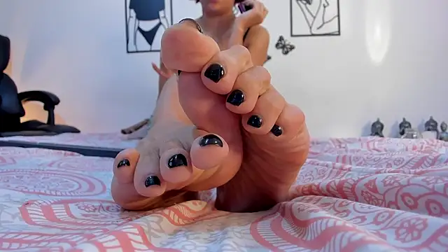 Keiny-Rave online show from March 8, 7:20 pm