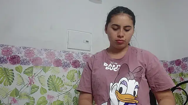 Snapshot of sweetfantacies18 chatting on January 24, 12:09 am sweetfantacies18 online show from January 24, 12:09 am