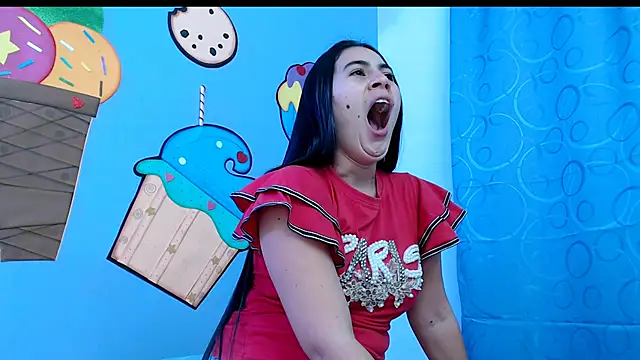 Snapshot of sweetfantacies18 chatting on March 5, 2:14 am sweetfantacies18 online show from March 5, 2:14 am