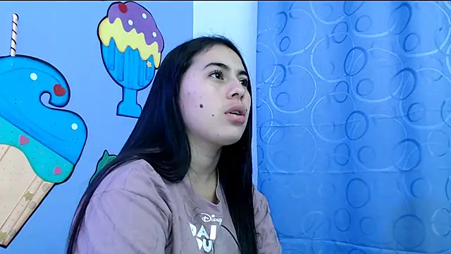 Snapshot of sweetfantacies18 chatting on March 10, 12:51 am sweetfantacies18 online show from March 10, 12:51 am