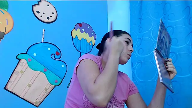 Snapshot of sweetfantacies18 chatting on March 14, 1:27 am sweetfantacies18 online show from March 14, 1:27 am