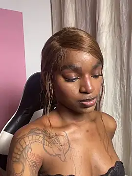 Snapshot of Zizi-campbel chatting on September 18, 7:54 am Zizi-campbel online show from September 18, 7:54 am