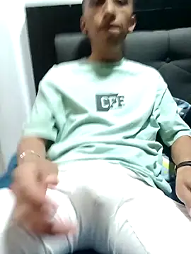 Snapshot of Alex-col chatting on December 24, 11:55 pm Alex-col online show from December 24, 11:55 pm