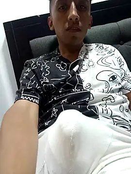 Snapshot of Alex-col chatting on January 10, 2:25 am Alex-col online show from January 10, 2:25 am