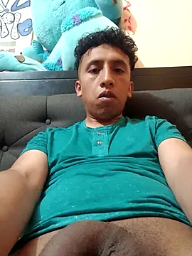 Snapshot of Alex-col chatting on October 14, 6:36 am Alex-col online show from October 14, 6:36 am