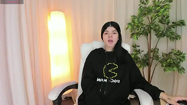 Maddy bennet online show from March 7, 4:24 am