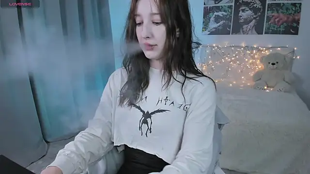 Lissa Meow  online show from September 18, 4:36 am