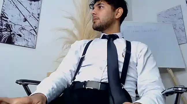 Samir bear online show from January 8, 4:00 pm