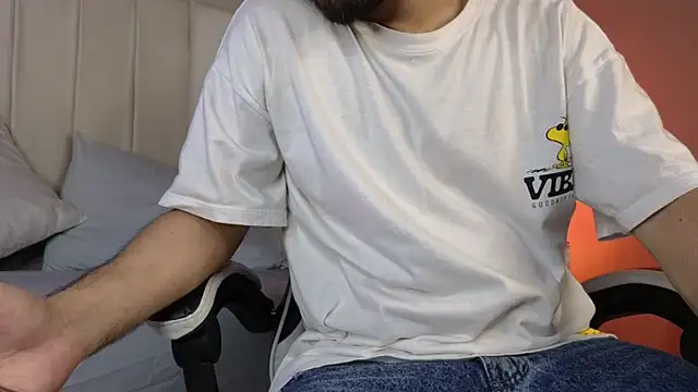 Samir bear online show from April 13, 12:43 pm