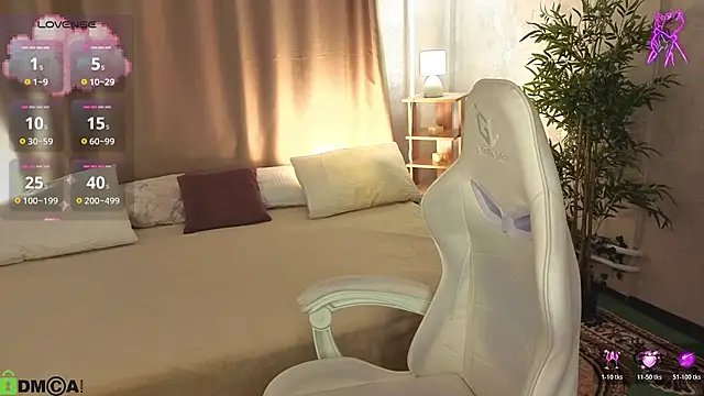 Cheryl  Brown online show from April 22, 1:19 am