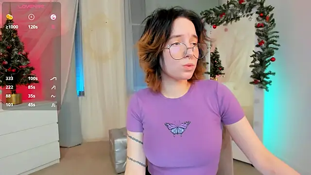 lilithlunna online show from January 6, 4:36 am