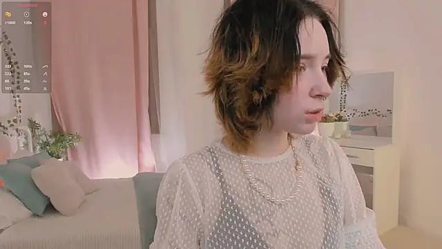 lilithlunna online show from January 15, 10:57 pm