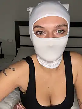 Nikki Hoee online show from October 30, 6:19 pm