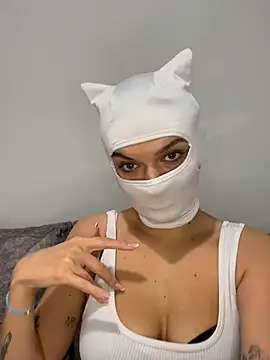 Nikki Hoee online show from November 30, 12:53 pm