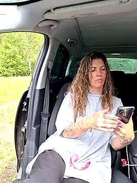 sansan2411 online show from April 22, 12:18 pm