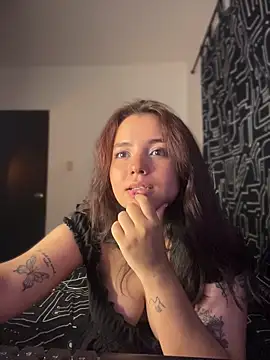 Snapshot of Ema_kraus chatting on June 26, 1:32 am Ema kraus online show from June 26, 1:32 am