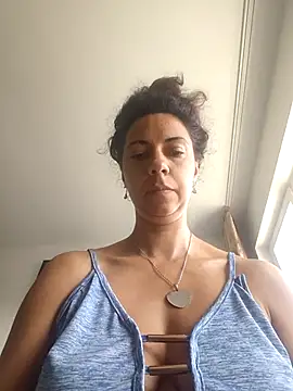 Snapshot of naughty69curls chatting on September 20, 12:17 pm naughty69curls online show from September 20, 12:17 pm
