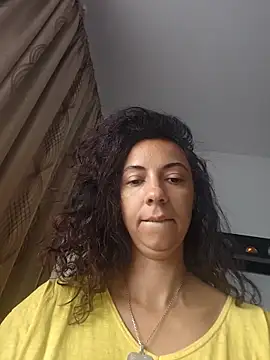 Snapshot of naughty69curls chatting on October 2, 9:16 am naughty69curls online show from October 2, 9:16 am