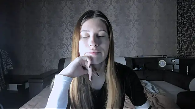 Agnes Allenn online show from October 27, 11:03 am