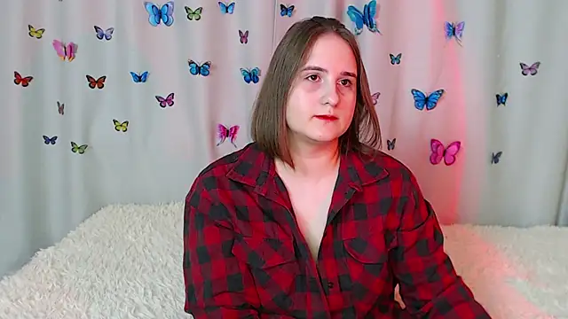 Snapshot of Phantommira chatting on December 25, 7:13 pm Phantommira online show from December 25, 7:13 pm