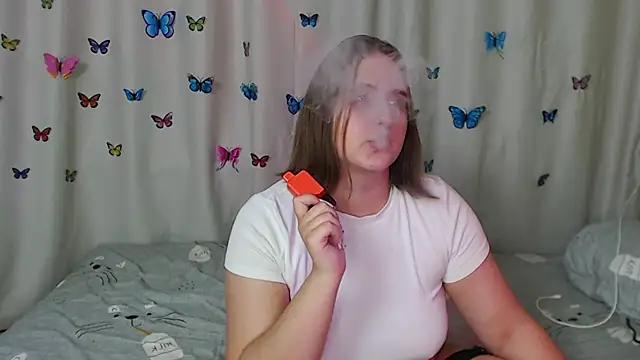 Snapshot of Phantommira chatting on January 10, 10:46 pm Phantommira online show from January 10, 10:46 pm