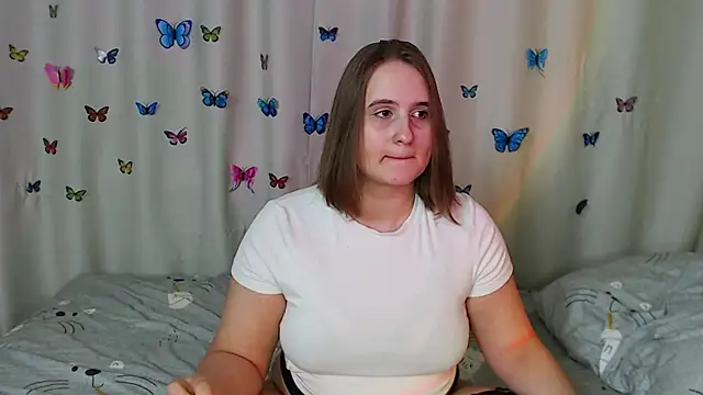 Snapshot of Phantommira chatting on January 21, 5:09 pm Phantommira online show from January 21, 5:09 pm