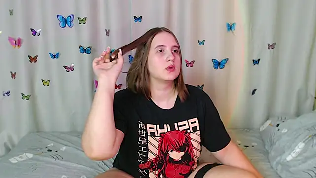 Snapshot of Phantommira chatting on January 24, 9:15 pm Phantommira online show from January 24, 9:15 pm