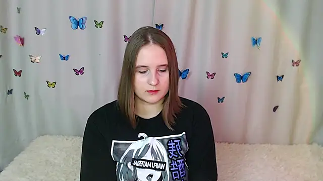 Snapshot of Phantommira chatting on February 10, 9:25 pm Phantommira online show from February 10, 9:25 pm