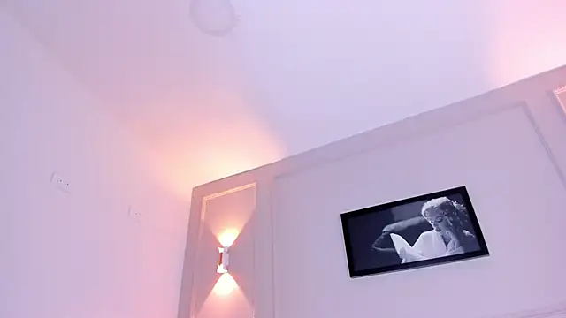 Snapshot of anniemartinezz chatting on December 27, 5:59 pm anniemartinezz online show from December 27, 5:59 pm