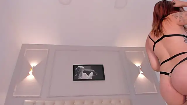 Snapshot of anniemartinezz chatting on January 15, 11:43 am anniemartinezz online show from January 15, 11:43 am