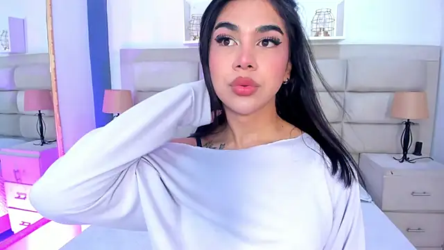 Snapshot of RoseCassie chatting on September 26, 1:15 pm RoseCassie online show from September 26, 1:15 pm