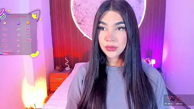 Snapshot of RoseCassie chatting on June 11, 1:42 pm RoseCassie online show from June 11, 1:42 pm