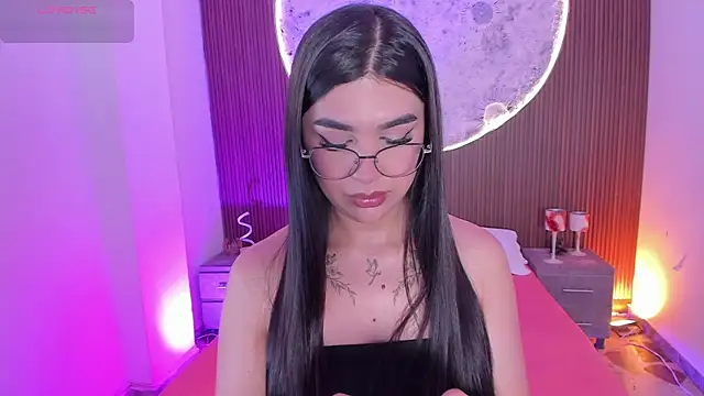 Snapshot of RoseCassie chatting on July 22, 2:09 pm RoseCassie online show from July 22, 2:09 pm