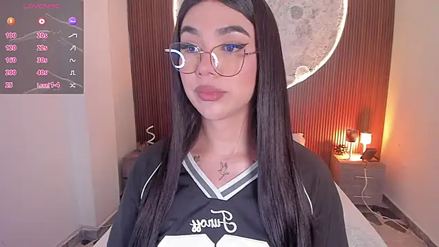 Snapshot of RoseCassie chatting on July 23, 1:42 pm RoseCassie online show from July 23, 1:42 pm