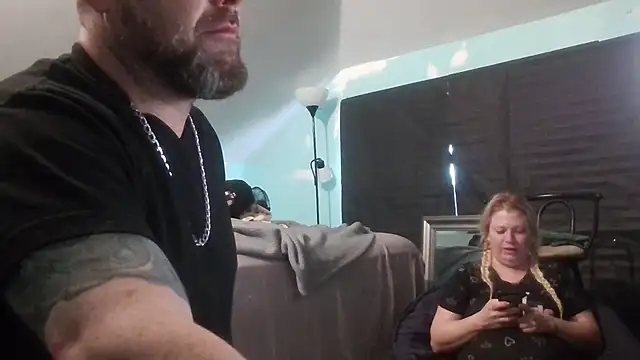Thickirishcock850 online show from May 5, 3:42 pm