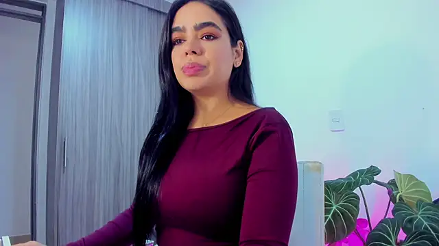 Sara Leblanc online show from January 15, 1:37 pm