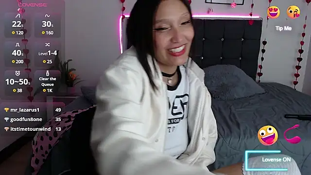 mia collens online show from March 10, 6:59 am