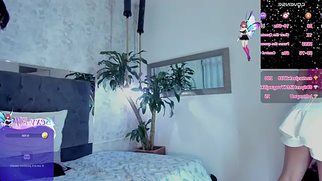 Snapshot of hinata_itachi chatting on January 12, 2:45 am hinata itachi online show from January 12, 2:45 am