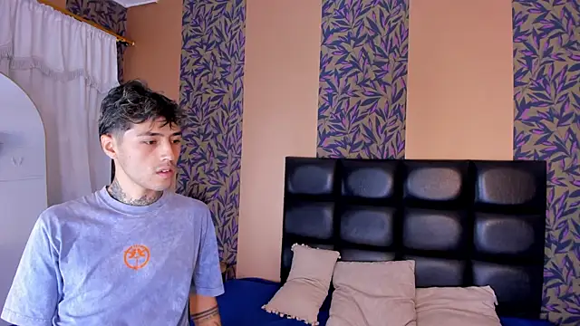 hinata itachi online show from February 28, 4:02 am