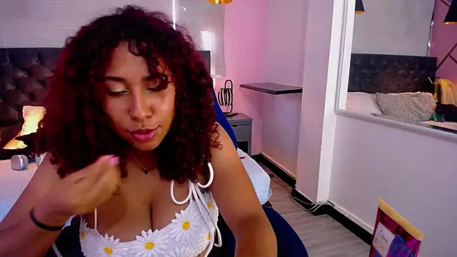 Snapshot of lauraltt chatting on January 9, 6:57 pm lauraltt online show from January 9, 6:57 pm