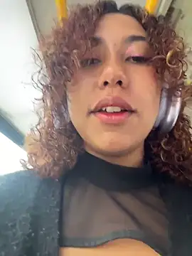 Snapshot of lauraltt chatting on November 15, 6:37 pm lauraltt online show from November 15, 6:37 pm