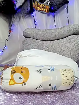 Snapshot of evaFiore chatting on November 2, 6:43 pm evaFiore online show from November 2, 6:43 pm