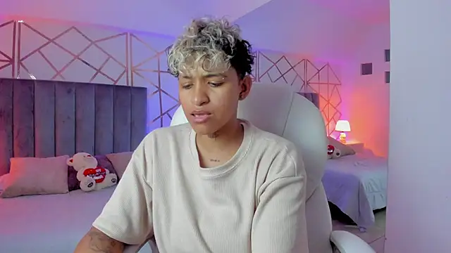 Dominick jones online show from January 9, 8:33 pm