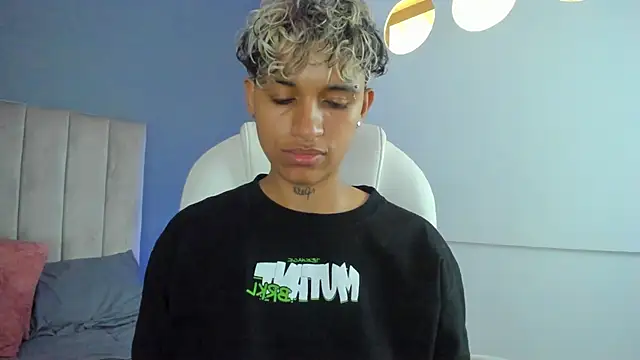 Dominick jones online show from January 12, 6:27 pm