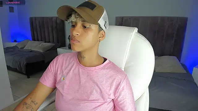 Dominick jones online show from January 22, 10:26 pm