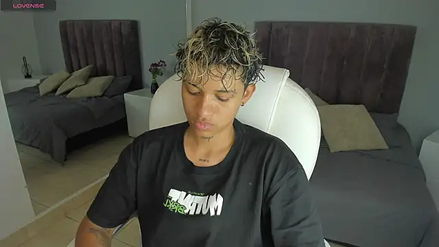 Dominick jones online show from January 23, 7:51 pm