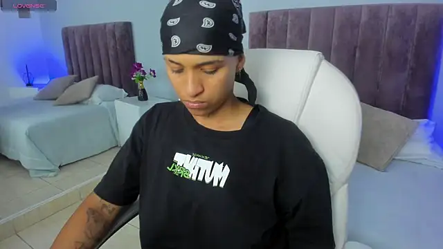 Dominick jones online show from February 10, 9:47 pm