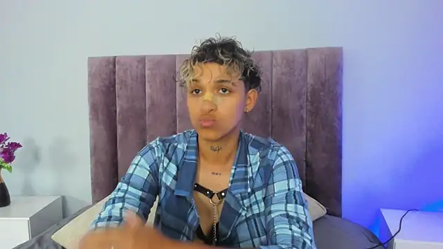 Dominick jones online show from February 13, 8:55 pm