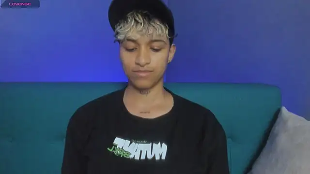 Dominick jones online show from March 5, 12:27 am